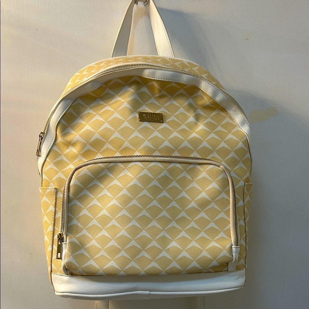 HAWAII’S FINEST Stylish Cream and White Backpack